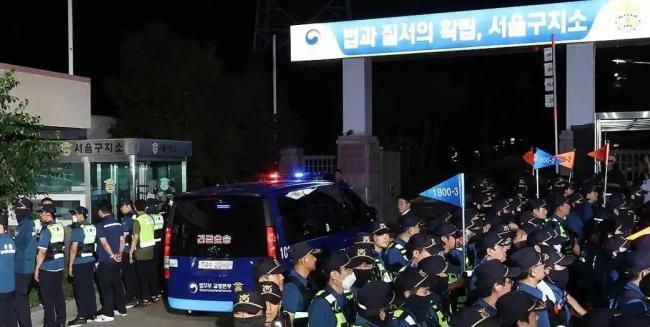 学者：李在明彻底锁住尹锡悦的退路 政治追杀刀刀见血